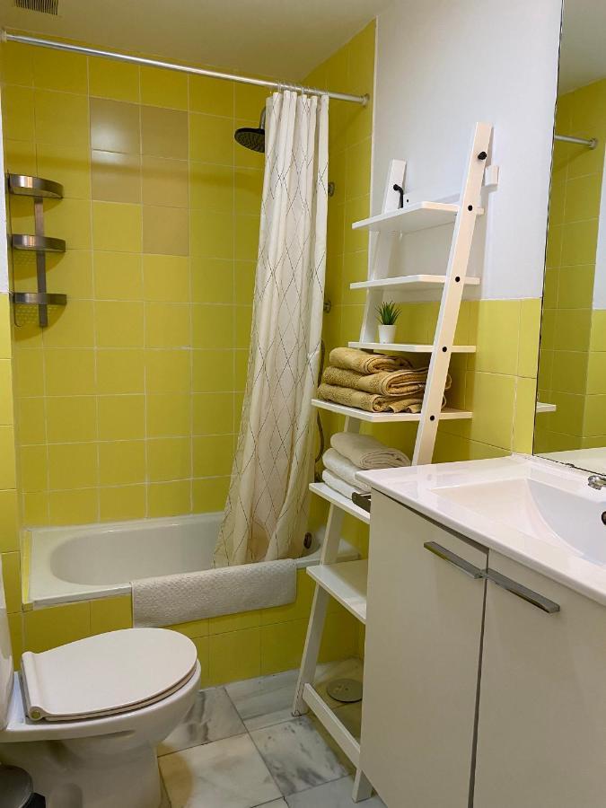 Beautiful Apartment In Historic City Center เซบีญา ภายนอก รูปภาพ